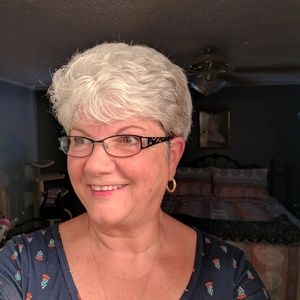 Meet your Posher, Catherine